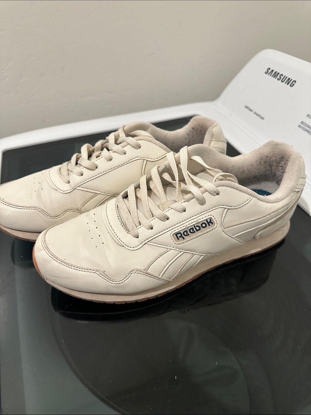 Reebok Men's Off-White Leather Retro Sneakers